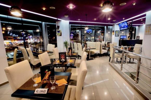 Calypso Hotel Aïn El Turk Eksteriør billede