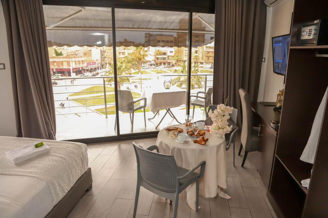 Calypso Hotel Aïn El Turk Eksteriør billede