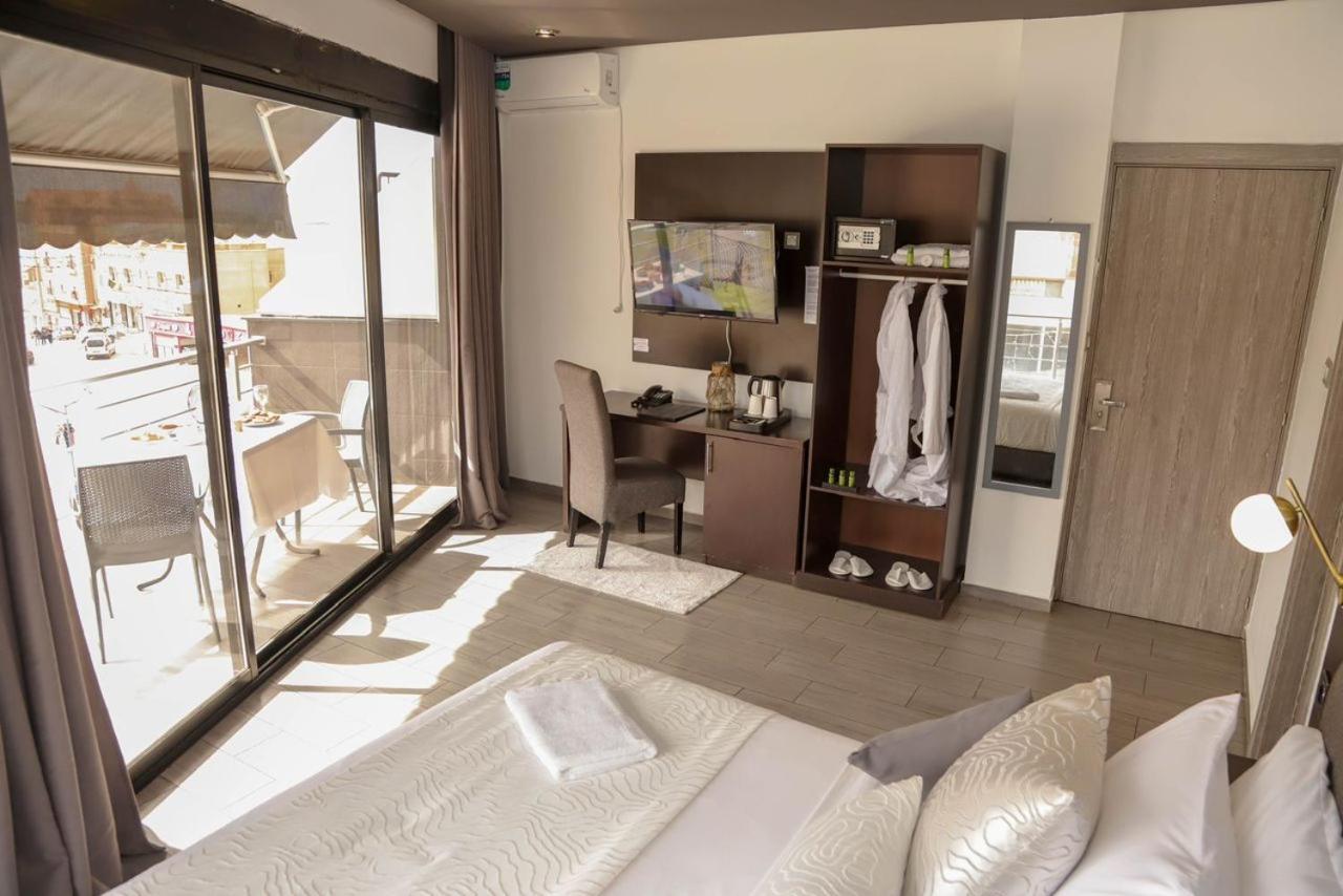 Calypso Hotel Aïn El Turk Eksteriør billede